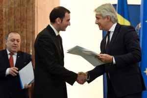 Victor Ponta, candidat la Președinția României: Planul pentru turism și vouchere transmisibile, lăudat de Eugen Teodorovici