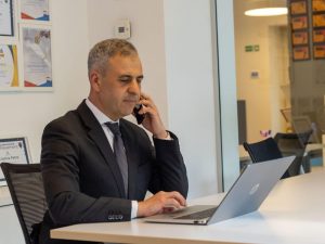 REMAX Klass garantează un proces imobiliar profesionist – prin analiza tehnică și comercială aplicată de Valentin Bucheru